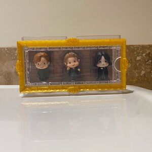 Harry Potter Decorative Figurine Set with Yellow Frame